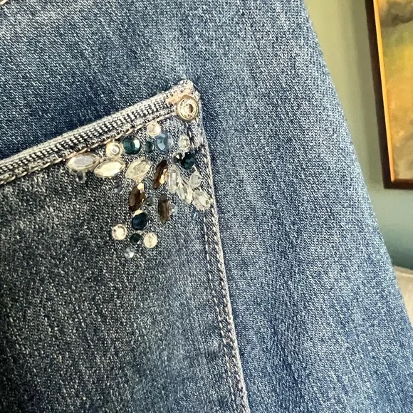 WHBM girlfriend fit denim with rhinestone embellishments size 8 - Picture 2 of 7